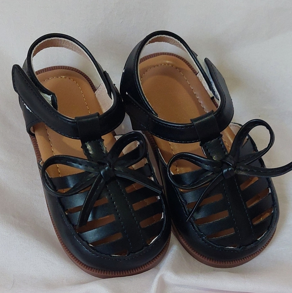 Toddler Girls Black Bow Caged Faux Leather Dress Sandals~ Sz 6.. NWOB.